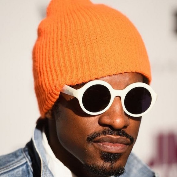 Meet your Posher, Temi - Picture 1 of 1